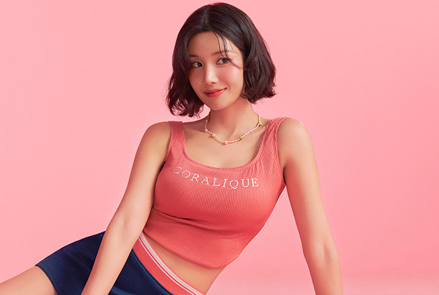 CORALIQUE☆クォンウンビ着用Twist Bikini Rash Guard Set Designer fashion, Seoul-fully created | W Concept