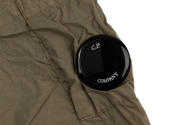 C.P. Company 14CMSS060A006452M101 関税送料込 Lotte Duty Free