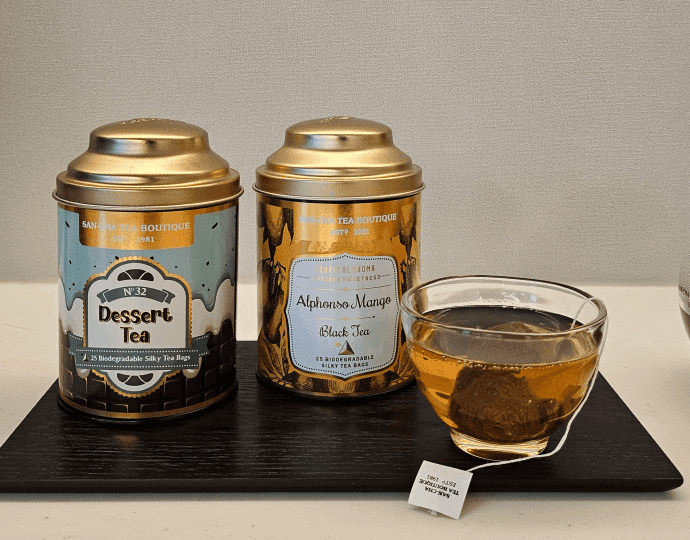 EXO D.O. ディオ　ギョンス　時計　置時計　グッズ　公式　ロッテ　免税店 EXO D.O. ギョンス ロッテ免税店 時計 EXO D.O. ディオ ギョンス 時計