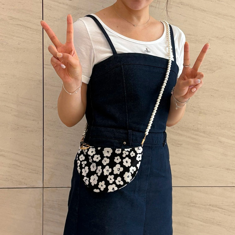 YUMAMA. 様☆ trois トロワ バックシャーリングジレ フリル 絞り