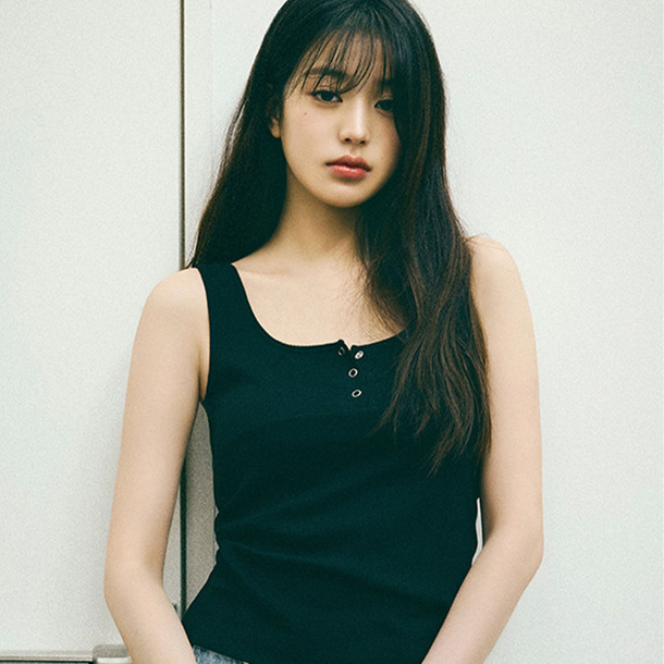 rolarola★韓国人気 CABLE BEACH CARDIGAN_3色 rolarola - V-Neck Cable-Knit Cardigan | YesStyle