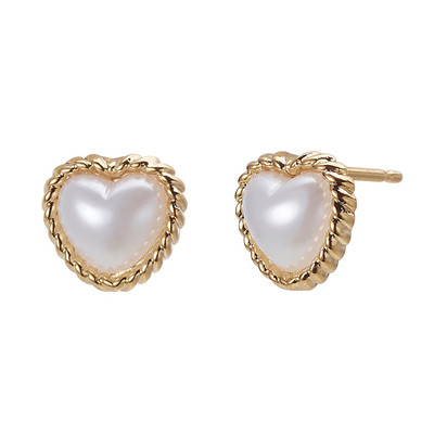 Classic heart pearl earrings