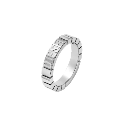DX1591040 (5). RING SILVER