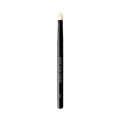THE EYESHADOW BRUSH B 02