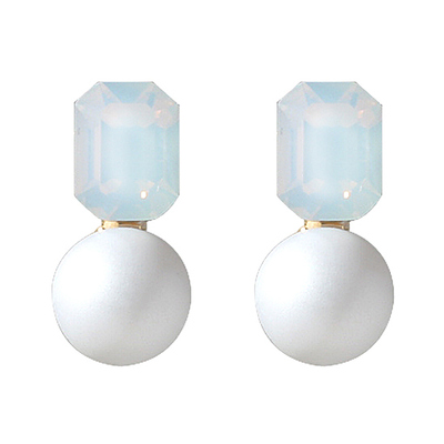 White pure ball
