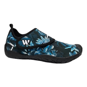 Free water slippers top